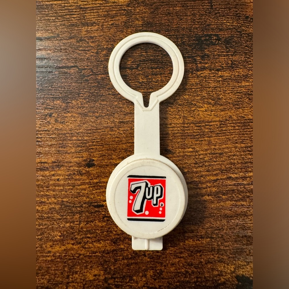 Vintage 7UP Soda Plastic Reusable Bottle Cap Cover